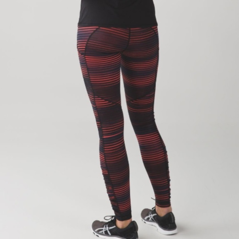 Lululemon Running Walking Speed Tight IV, size 6 - Picture 3 of 10